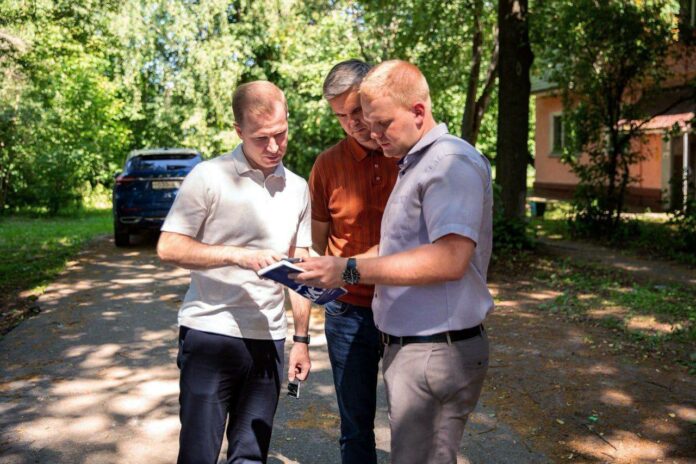 В Подольске проверили качество содержания общественных пространств посёлка Сельхозтехника