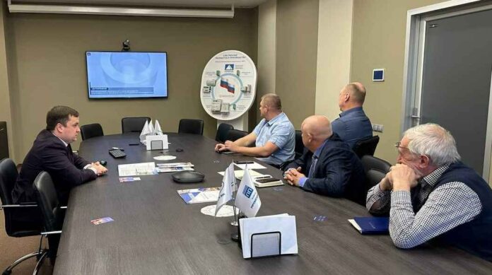 Депутат фракции «Единая Россия» провел встречу на одном из подмосковных предприятий в сфере электроэнергетики