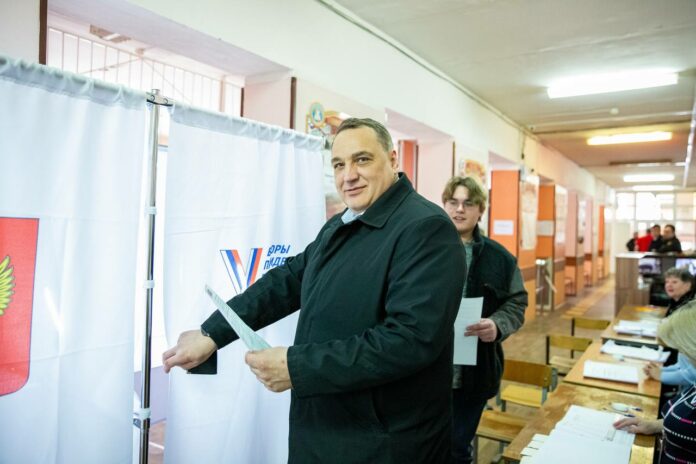 Председатель Совета депутатов принял участие в выборах президента