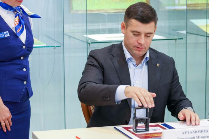 Глава горокруга Подольск принял участие в церемонии гашения марки к 200-летию со дня рождения Петра Алабина