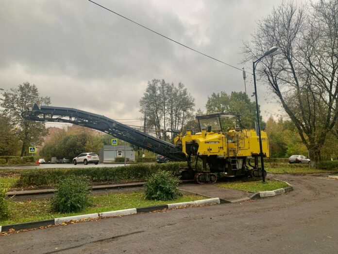 Работы по капитальному ремонту тротуаров вдоль улицы Победы в Климовске ‍возобновлены