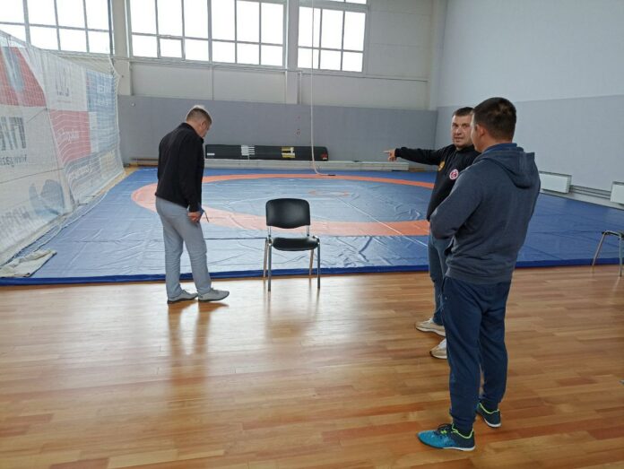 В спортивном комплексе «Ирида» проверили готовность спортивного сооружения к сезону