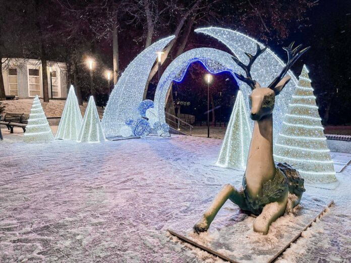 Подольские улицы наряжаются к Новому году