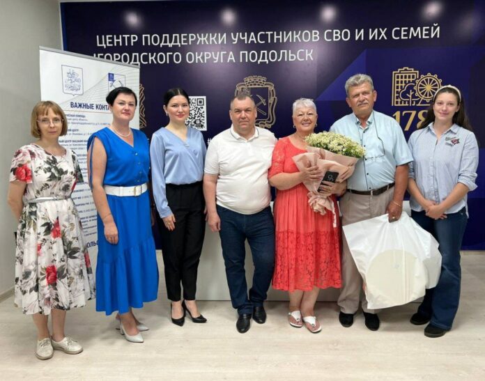 В рамках акции «Vерность. Любовь. Zабота» партийцы поздравили семейную чету Соловей с годовщиной совместной...