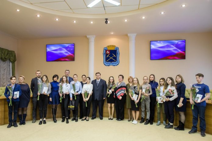 Торжественное вручение паспортов юным подольчанам состоялось 6 февраля в округе