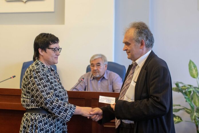 Вручение временных удостоверений депутатам Совета депутатов Городского округа Подольск 2-го созыва состоялось 18 сентября