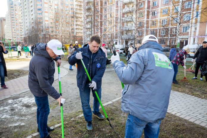 Первый в этом году субботник стартовал в Подольске.