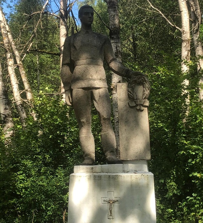 Территорию вокруг первого памятника Подольским курсантам приведут в порядок к 5 октября