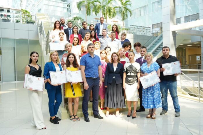 Ещё один подольский медработник стал обладателем свидетельства на соципотеку