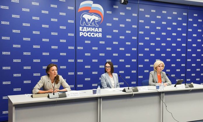 В «Единой России» рассказали о том, как воспользоваться новыми мерами поддержки семей с детьми