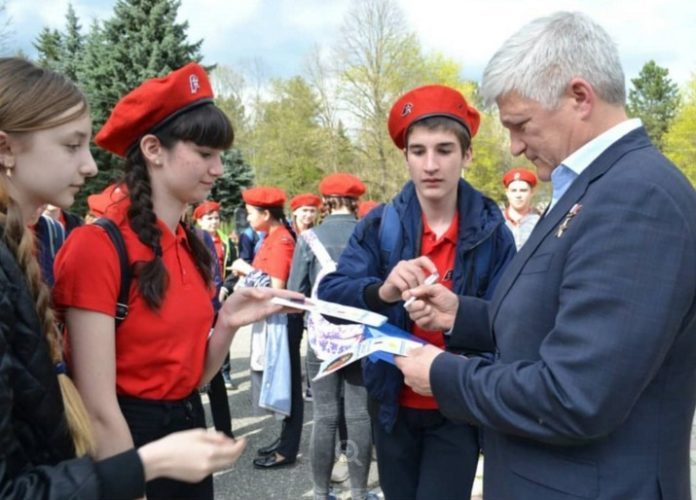 9 декабря в России отмечается День Героев Отечества