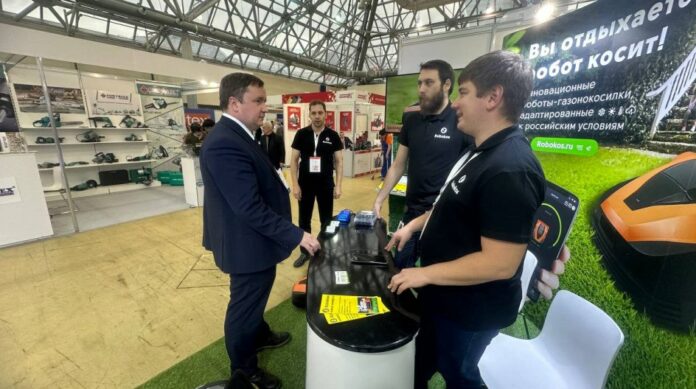 Депутат Совета депутатов провёл переговоры с российской производственной компанией «Робокос»