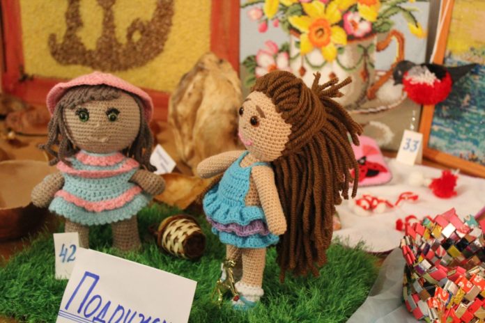 В Климовском обществе инвалидов провели выставку рукоделия «Умелые руки» онлайн