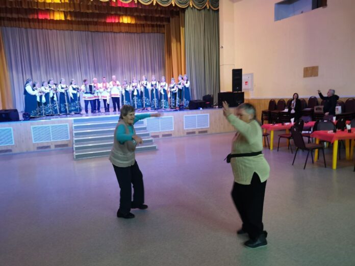 В Доме культуры «Металлург» прошло традиционное праздничное мероприятие, посвящённое Дню пожилого человека