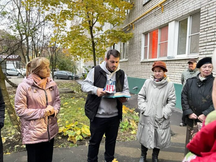 В горокруге Подольск прошла встреча с жителями дома по адресу Большая Зеленовская, 60 по...