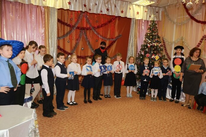 В Доме детского творчества «Контакт» прошло мероприятие для школьников в рамках акции «Зимние каникулы»