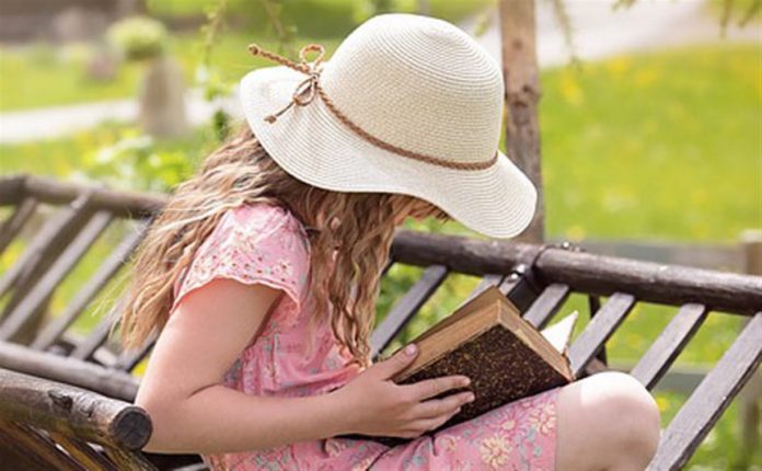 В парках Большого Подольска работают летние читальные залы