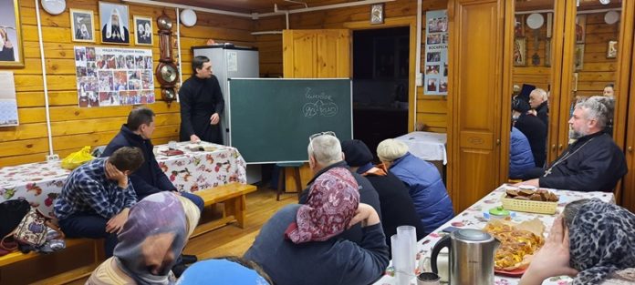 Прошло первое занятие Евангельской группы в Благовещенском храме