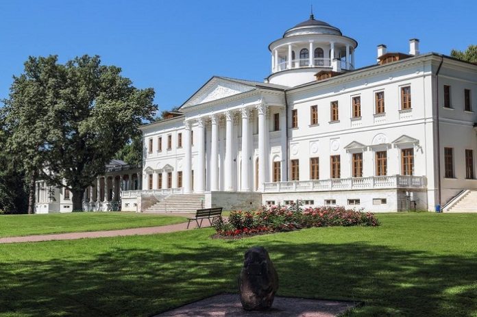 Фестиваль «Война и Миръ» приглашает на дворянский бал пушкинской эпохи