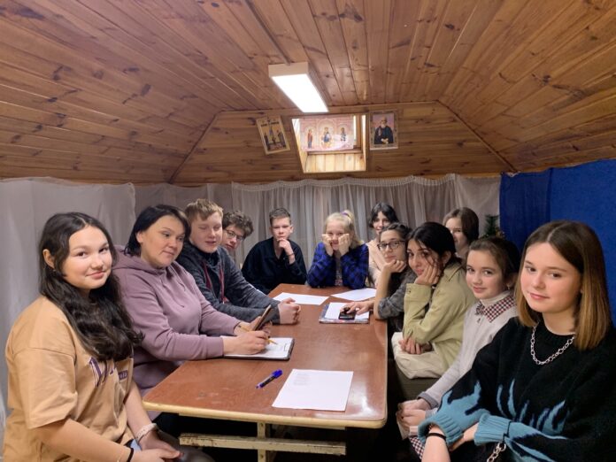 Встреча молодежного клуба Знаменского храма прошла 23 января