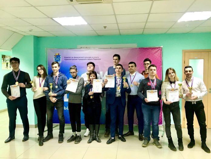 В подольском СК «Труд» прошли соревнования по шашкам и шахматам