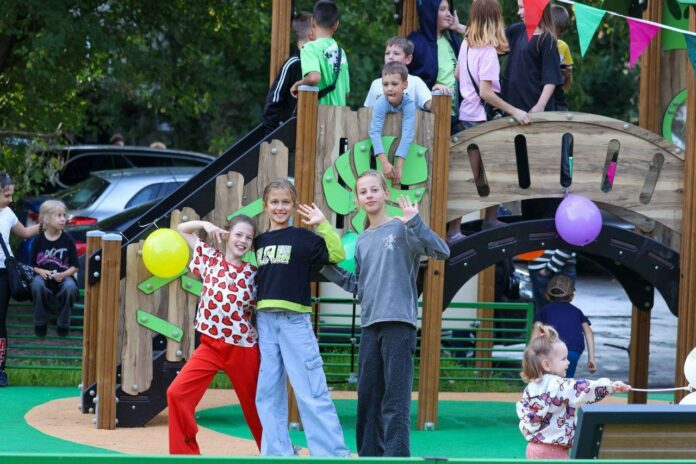 В Подольске модернизировали сразу две новые зоны для отдыха и спорта