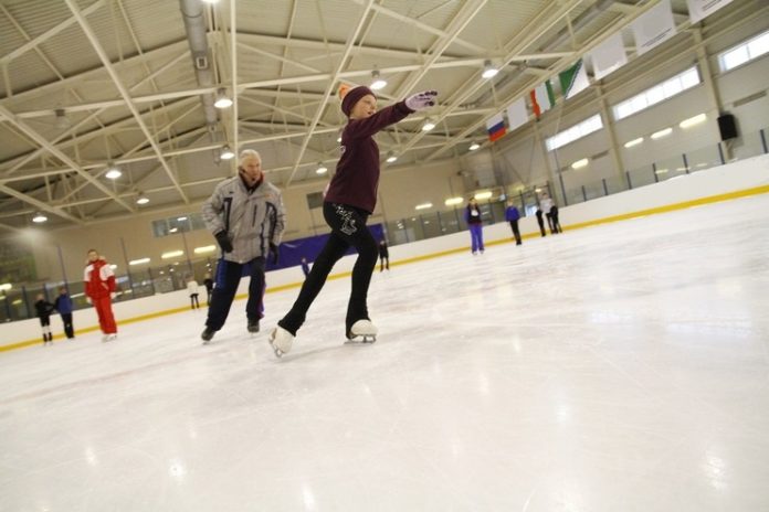 В подольском Ледовом дворце «Витязь» отменили массовые катания на коньках