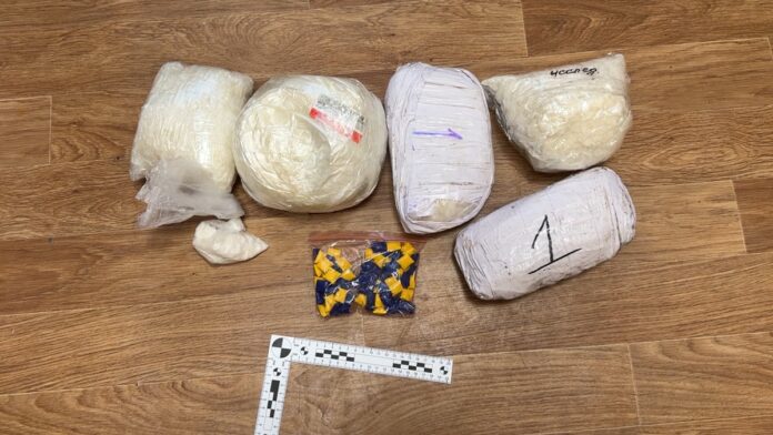 В Подольске полицейские задержали мужчину, в рюкзаке которого находилось более 6 килограммов наркотиков