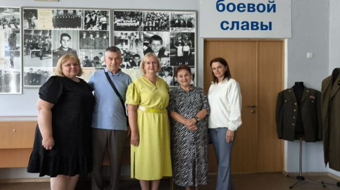 Партийцы Подольска встретились с родителями Героя России Александра Монетова