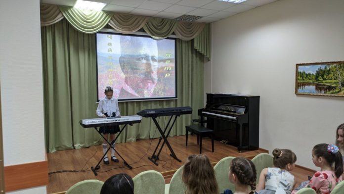 Музыкальная встреча «Весна, весною, о весне…» состоялась 18 мая в филиале сельского ДК «Молодёжный»
