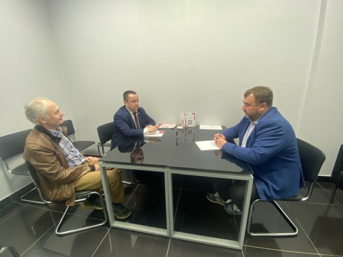 Депутат Совета депутатов Подольска встретился с управляющим ДО «Подольский» АКБ ФОРА-БАНК