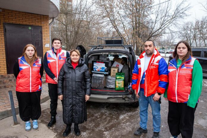 Партию гумпомощи отгрузили защитникам в Волонтерском центре Подольска