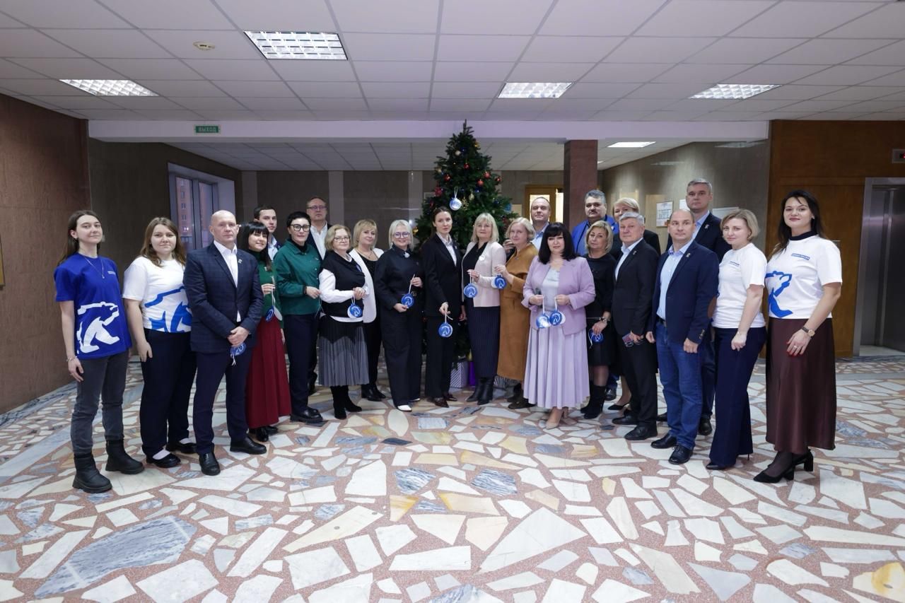 Подольские единороссы поддержали акцию «Ёлка желаний»