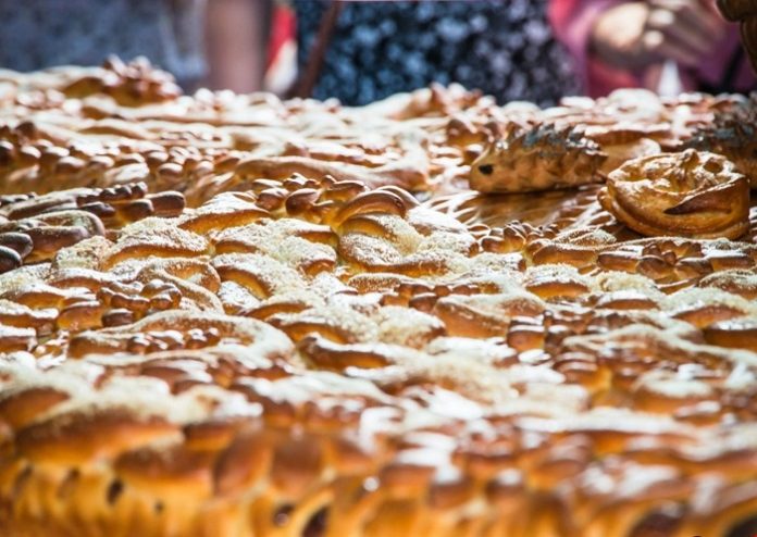 К фестивалю «Славянское подворье» испекут огромный пирог