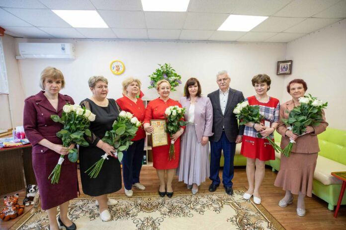 Сотрудников дома ребёнка наградили