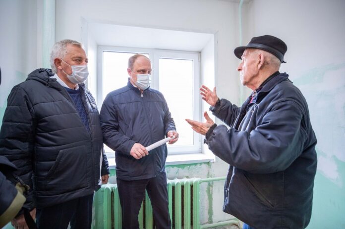 Качество уборки подъездов проверили в Большом Подольске по обращениям жителей