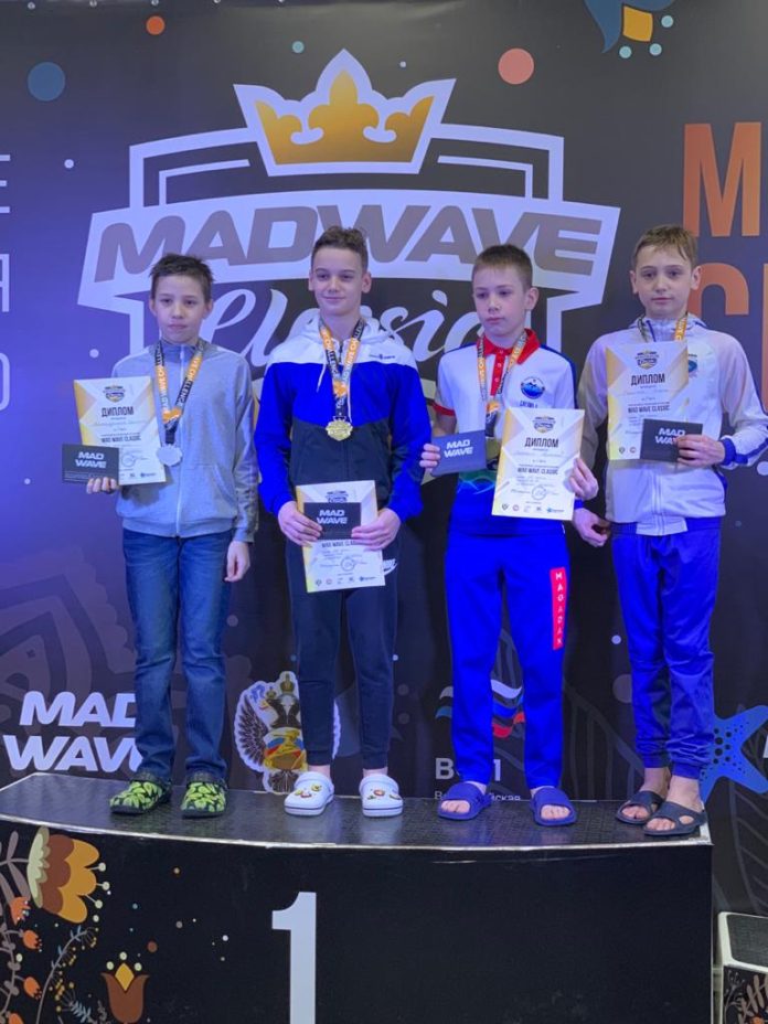 Семь золотых медалей завоевали спортсмены из Подольска на Всероссийских соревнованиях по плаванию