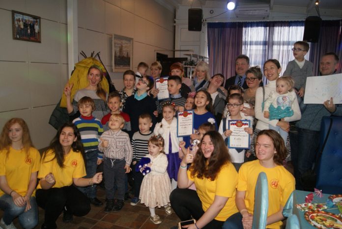 В округе состоялся благотворительный праздник для многодетных семей и детей с ограниченными возможностями здоровья