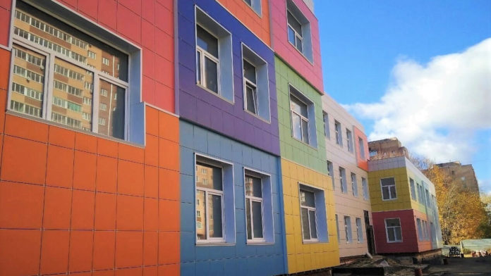 Назван подрядчик для завершения строительства детского сада на Красной Горке