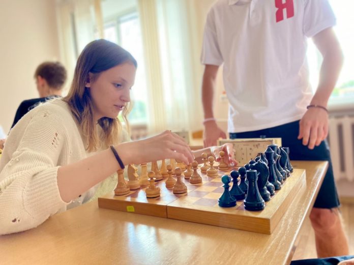 Мастер-класс по шахматам провели Молодогвардейцы Подольска