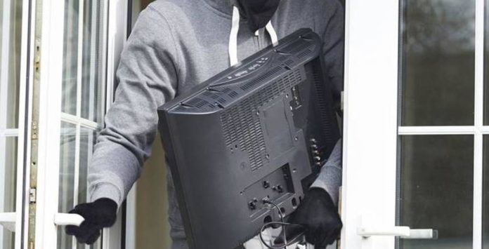 В Подольске силами полиции задержан подозреваемый в краже из квартиры