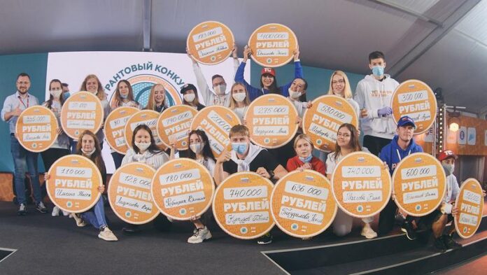 Вниманию подольчан: состоялась церемония закрытия смены «Политика и сетевые лидеры»