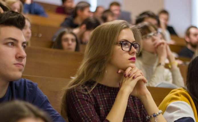 В вузах Московской области возобновляется очное обучение