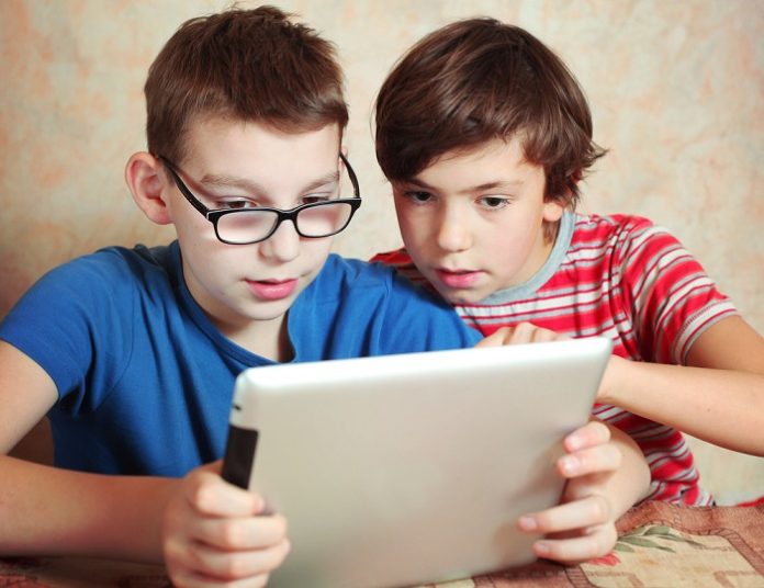 В детских домах Подмосковья будут изучать it‐технологии