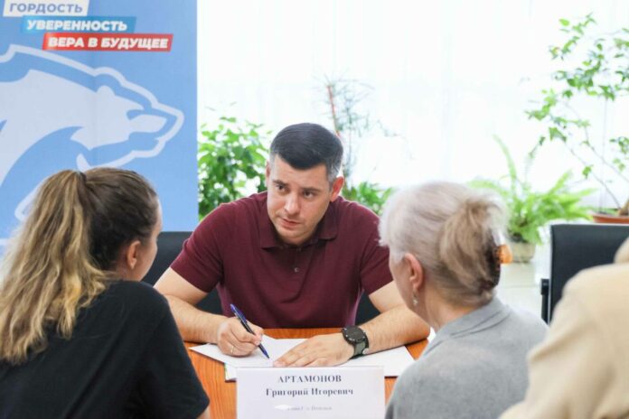 Глава Подольска вместе с командой администрации и депутатами провели выездную администрацию на Весенней