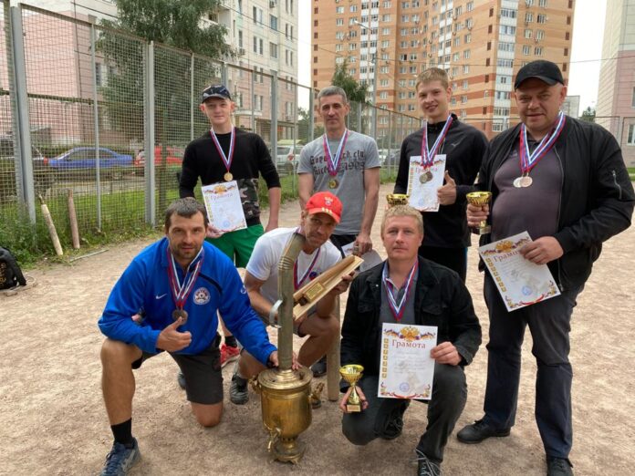 В Подольске провели турнир по городошному спорту