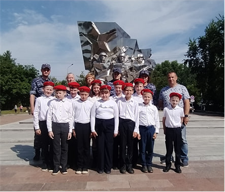 Сотрудники Подольского ОВО приняли участие в проведении мероприятий, посвященных Дню памяти и скорби 