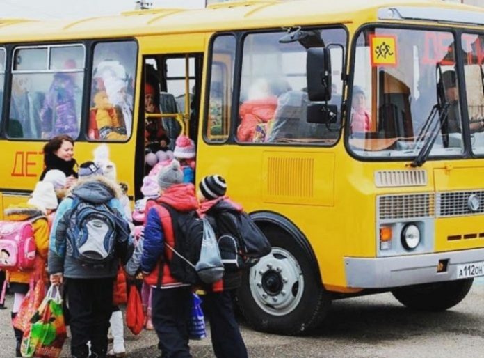 Только с ремнями безопасности. С 1 октября изменятся правила перевозки детей в автобусах