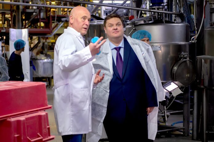 Николай Пестов 6 декабря посетил предприятие «Би-энд-Би (B&B)»