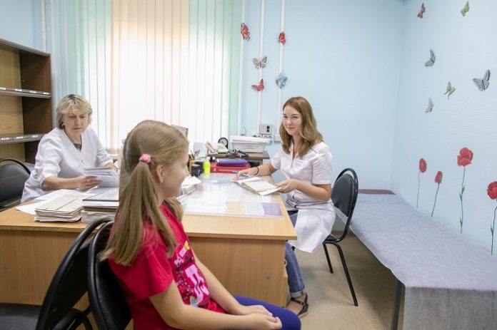 Вызываю врача: каких специалистов привлекают в лечебные учреждения Подольска